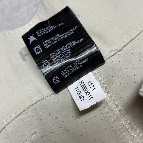 HUK Next Level 10.5" Fishing‎ Shorts Men’s M Beige Performance Stretch Cargo NWT - Picture 5 of 7